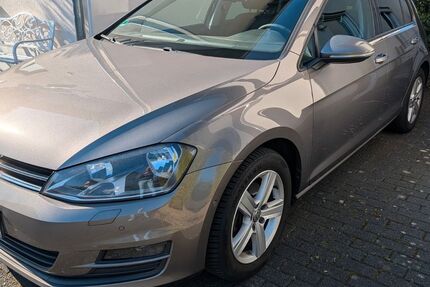 VW Golf 133.000 km 7.600 &euro; Hennef (Sieg) 53773