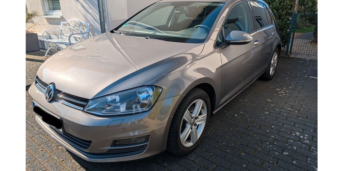 VW Golf 133.000 km 7.600 &euro; Hennef (Sieg) 53773