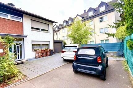 Haus Niederkassel - 4.5 Zimmer, 118 m&sup2;, 2.500&euro; | Angebot:26107847