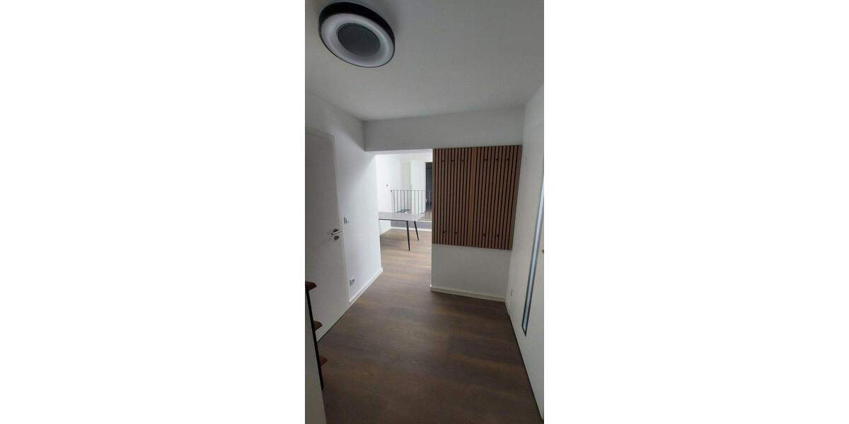 Modernisiertes Zweifamilienhaus 7 zimmer