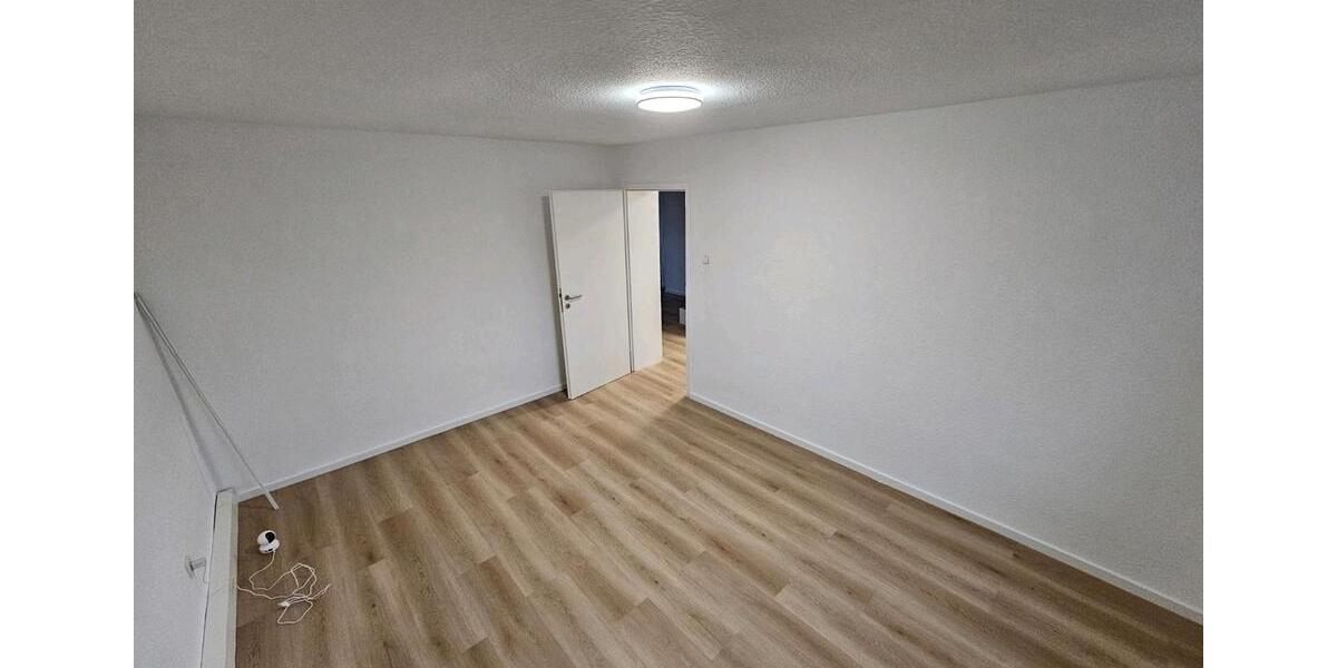 Etagenwohnung Solingen Höhscheid - 2 Zimmer, 51 m&sup2;, 900&euro; | Angebot:26044653