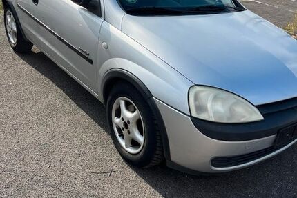 Opel Corsa 177.000 km 2.200 € Köln 51143