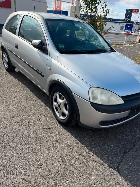 Opel Corsa 177.000 km 2.200 € Köln 51143