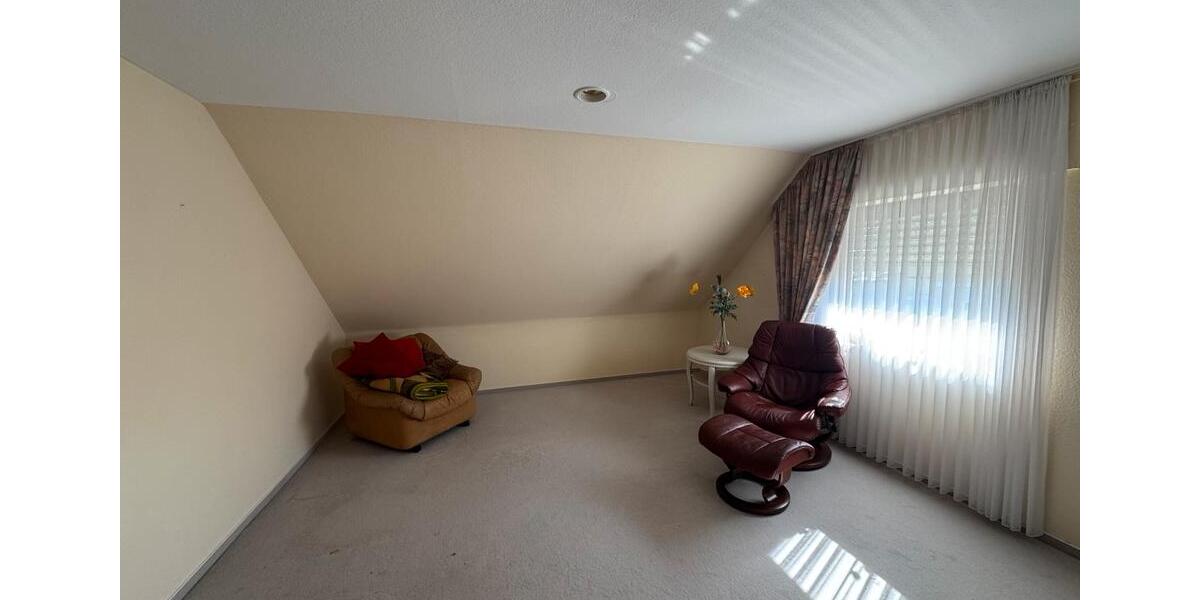 Doppelhaushälfte Erftstadt - 4 Zimmer, 140 m&sup2;, 469.000&euro; | Angebot:26939333