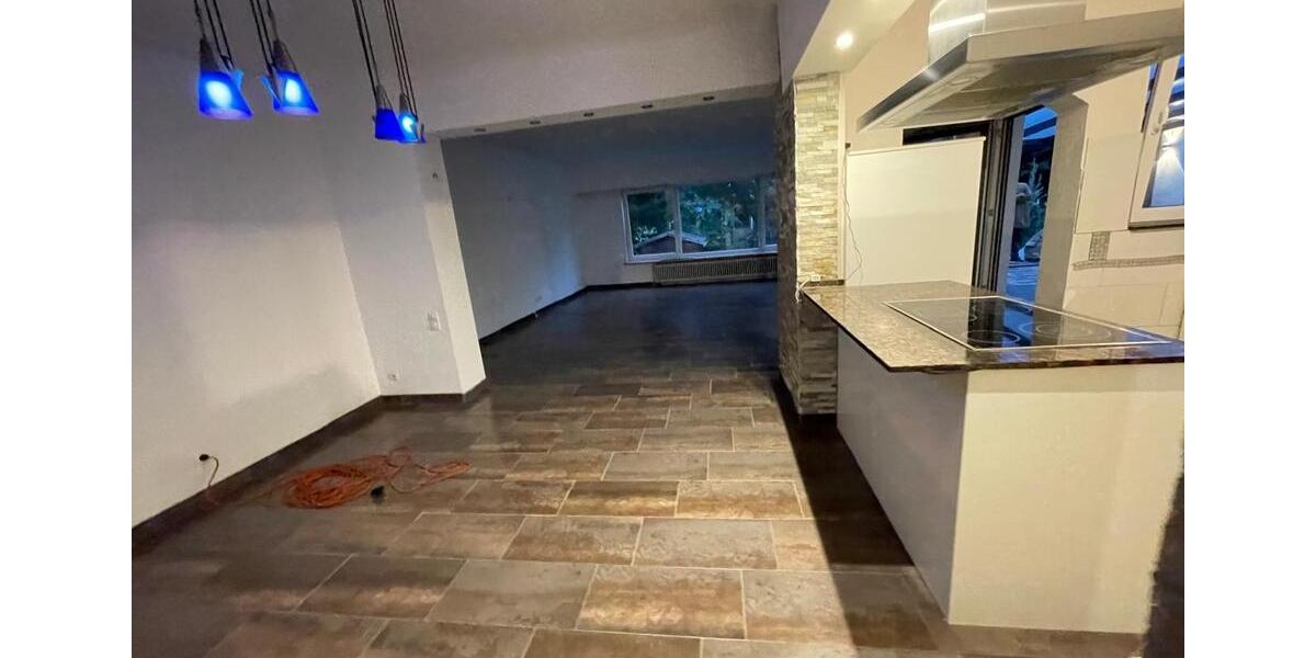 Einfamilienhaus Köln Lindenthal - 3 Zimmer, 130 m&sup2;, 2.000&euro; | Angebot:24641196