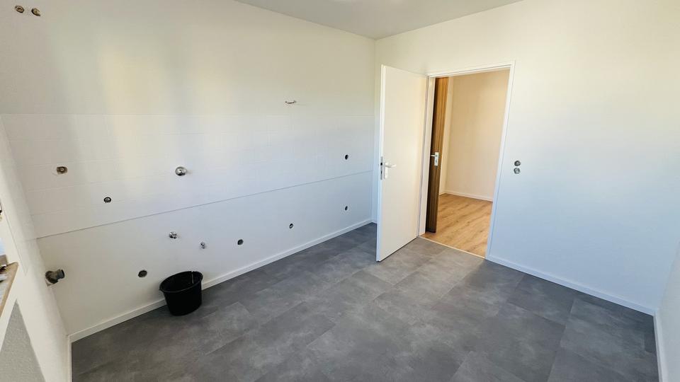 Etagenwohnung Köln Heimersdorf - 3 Zimmer, 81 m&sup2;, 1.150&euro; | Angebot:24742311