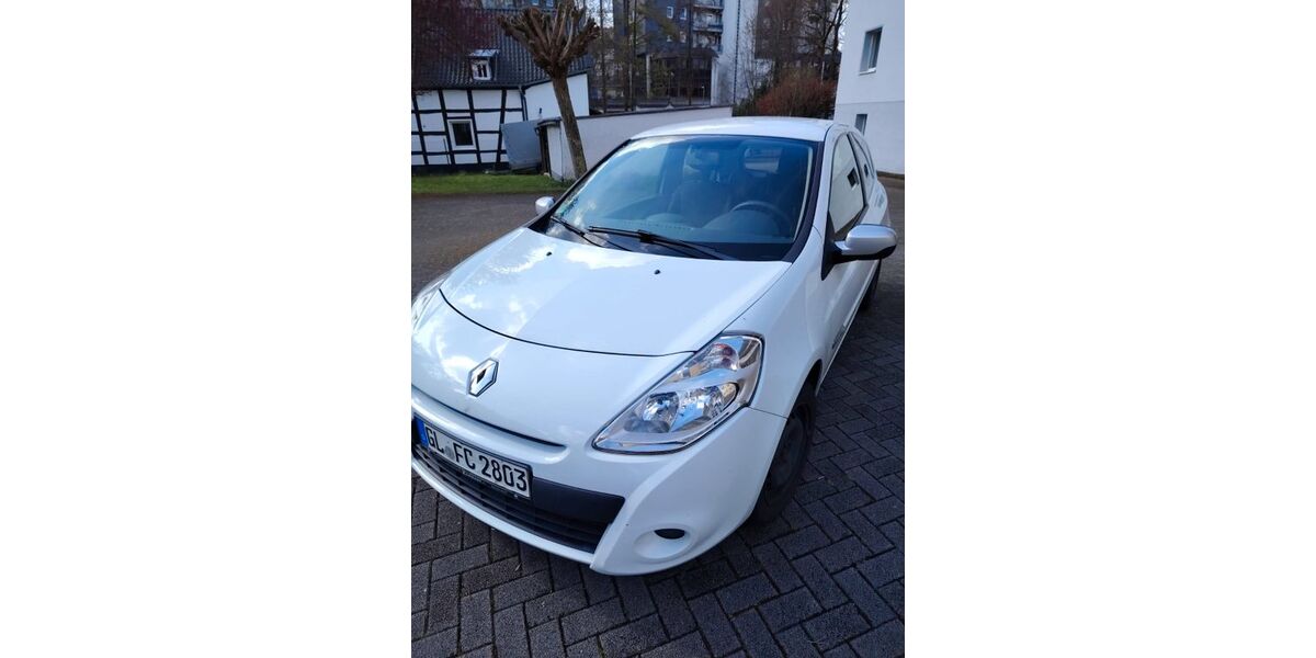 Renault Clio 185.000 km 2.300 &euro; Bergisch Gladbach 51465