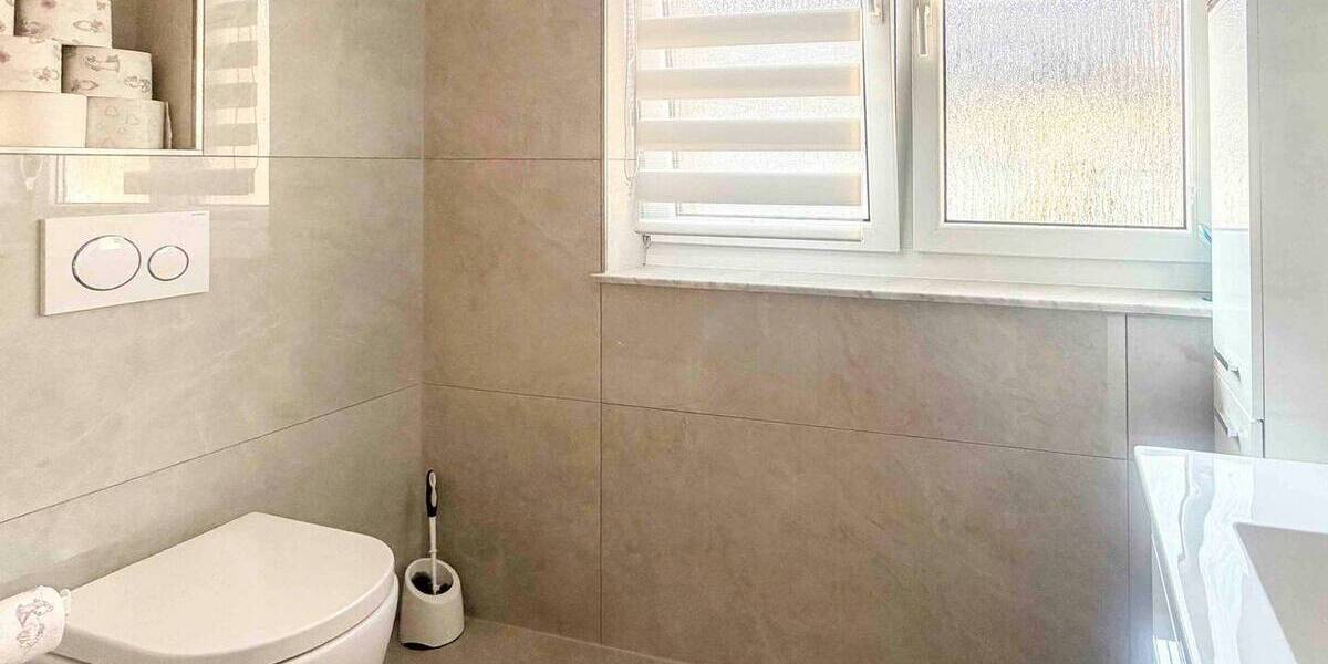 Reihenmittelhaus Köln Blumenberg - 7 Zimmer, 194 m&sup2;, 665.000&euro; | Angebot:26307593