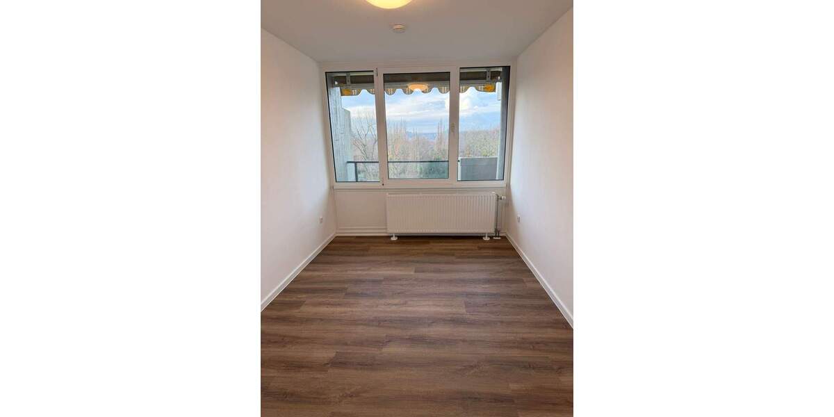 Etagenwohnung Köln Westhoven - 3 Zimmer, 96 m&sup2;, 1.400&euro; | Angebot:25361837