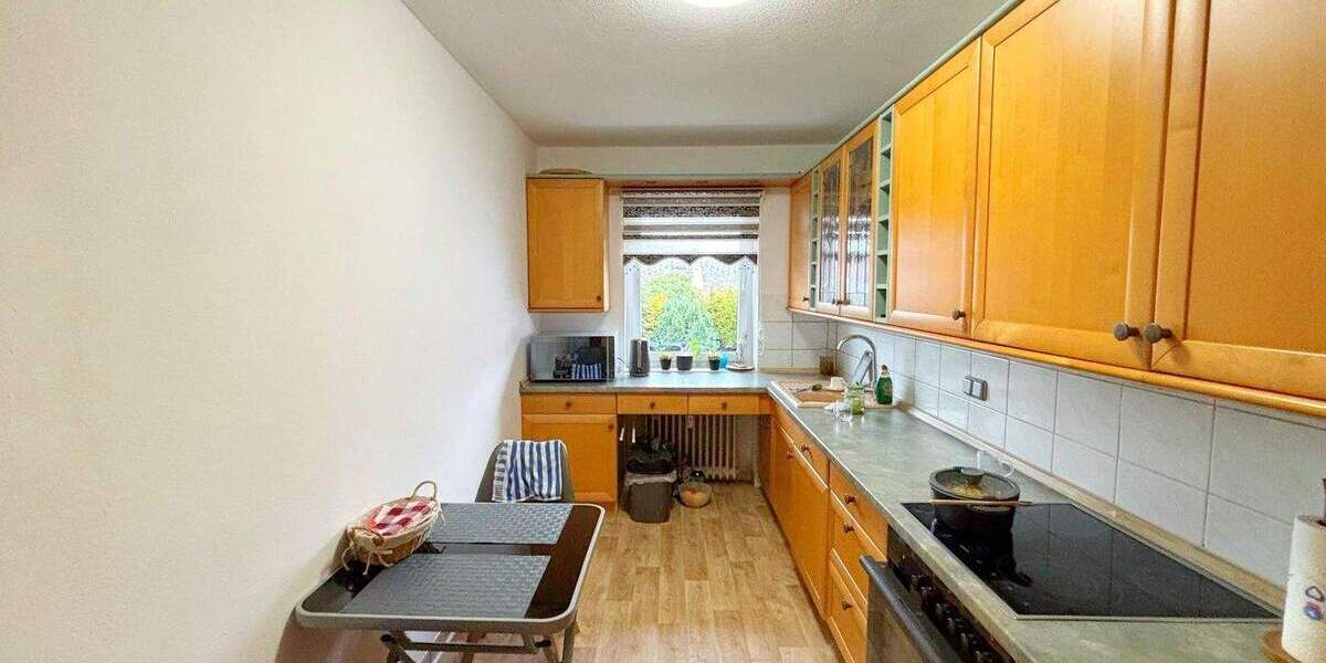 Etagenwohnung Leverkusen Rheindorf - 4 Zimmer, 101 m&sup2;, 268.000&euro; | Angebot:25409672