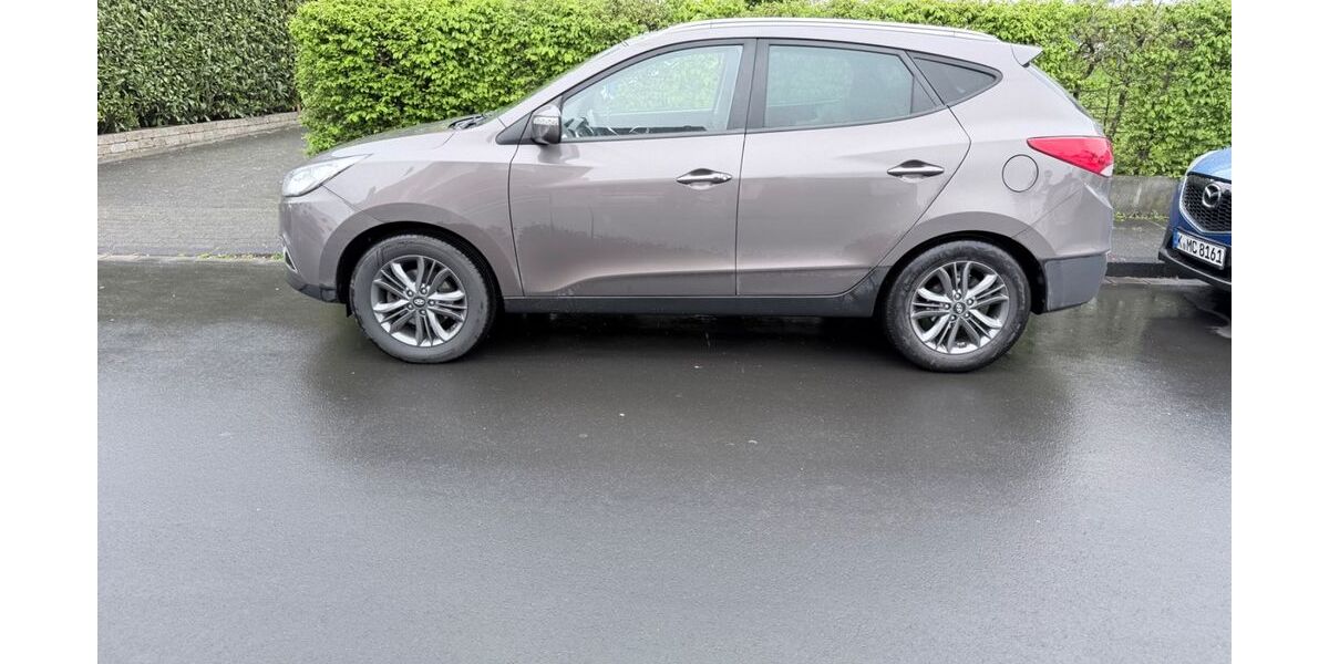 Hyundai ix35 106.000 km 9.750 &euro; Leverkusen 51373