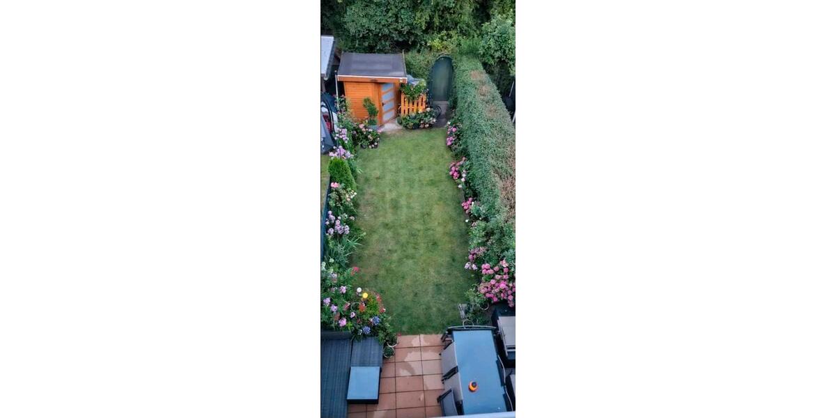 Reihenhaus Köln Kalk - 5 Zimmer, 127 m&sup2;, 2.200&euro; | Angebot:25163560