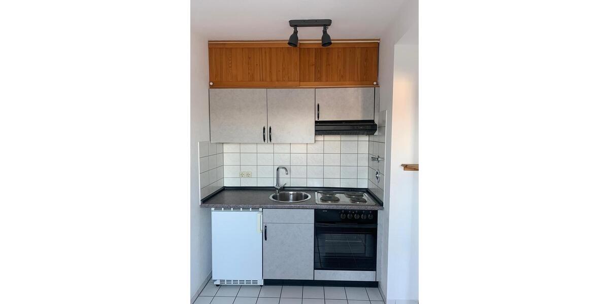 Dachgeschoßwohnung Langenfeld (Rheinland) - 2 Zimmer, 35 m&sup2;, 650&euro; | Angebot:26338789