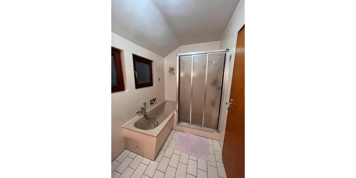 Einfamilienhaus Alfter - 10 Zimmer, 160 m&sup2;, 1.500&euro; | Angebot:25307305