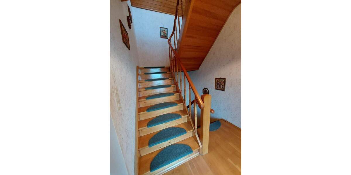 Doppelhaushälfte Bornheim - 7 Zimmer, 162 m&sup2;, 328.000&euro; | Angebot:26686407