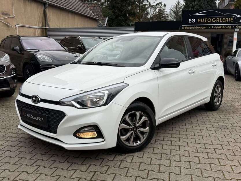 i20