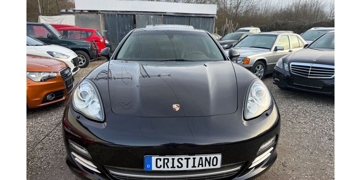 Porsche Panamera 192.000 km 23.999 &euro; Köln 51107