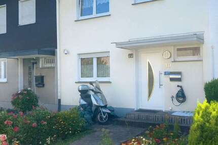 Haus zum Kaufen in Leverkusen 399.000 € 120 m² 4 zimmer