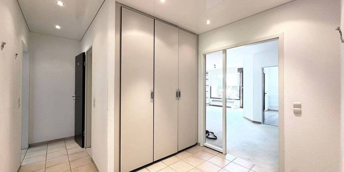 Etagenwohnung Köln Lövenich - 3 Zimmer, 81 m&sup2;, 365.000&euro; | Angebot:22615809