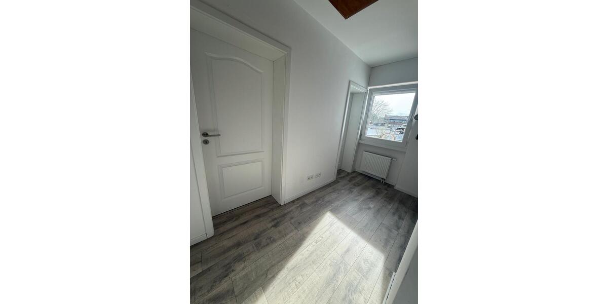 Reihenhaus Sankt Augustin - 5 Zimmer, 107 m&sup2;, 1.850&euro; | Angebot:25967723