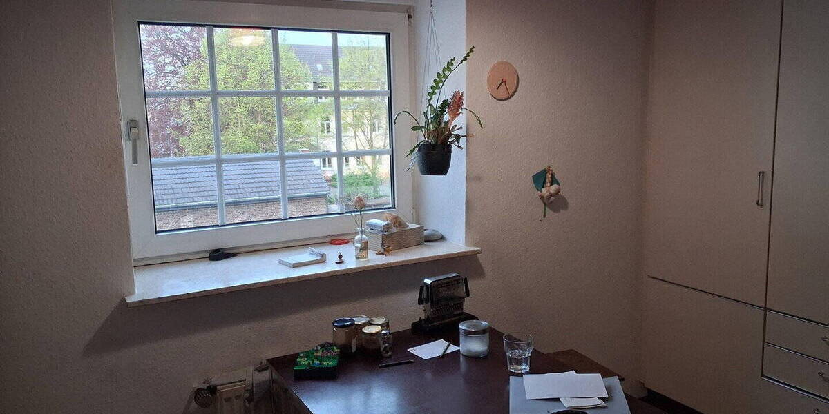 Etagenwohnung Bonn Beuel - 4 Zimmer, 117 m&sup2;, 465.000&euro; | Angebot:26226272