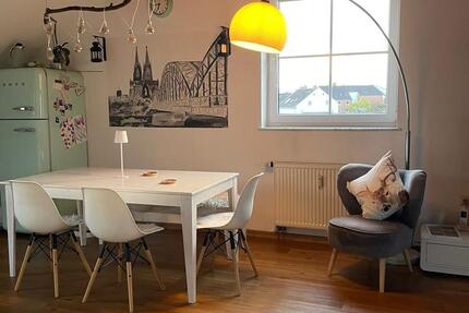 Moderne Dachgeschosswohnung in zentraler Lage von Siegburg 2 zimmer