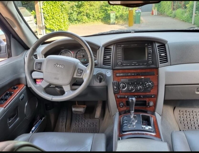 Grand Cherokee
