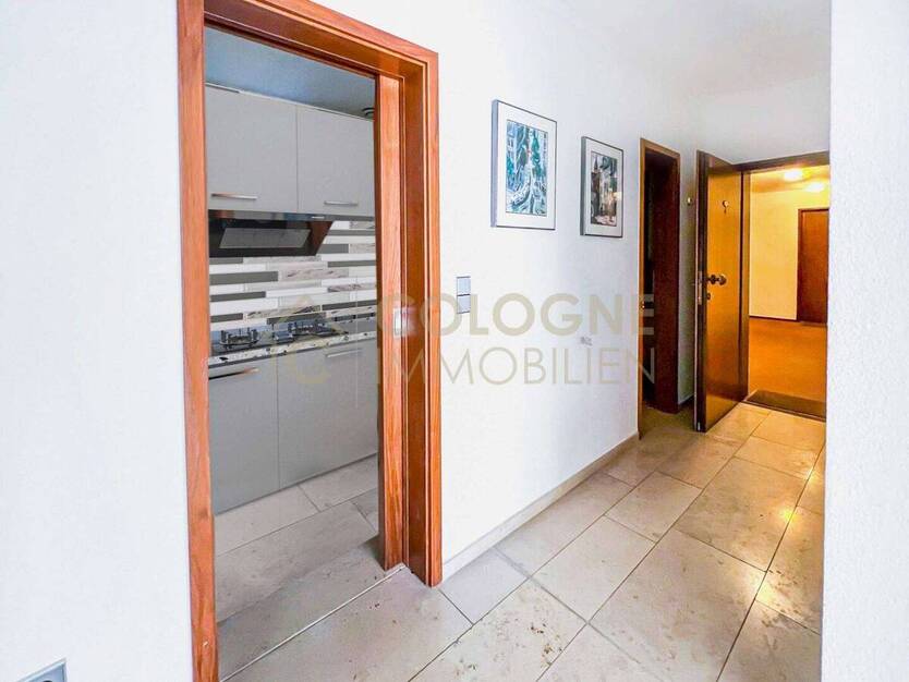 EXKLUSIVE 1,5-ZIMMER WOHNUNG IN KÖLN AM STADTWALD (BRAUNSFELD) MIT NEUWERTIGER KÜCHE 1 zimmer