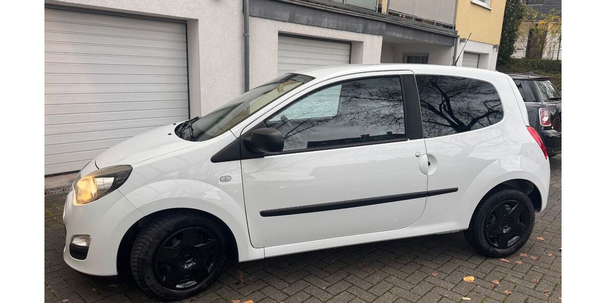 Renault Twingo 37.990 km 5.200 &euro; Bergisch Gladbach 51469