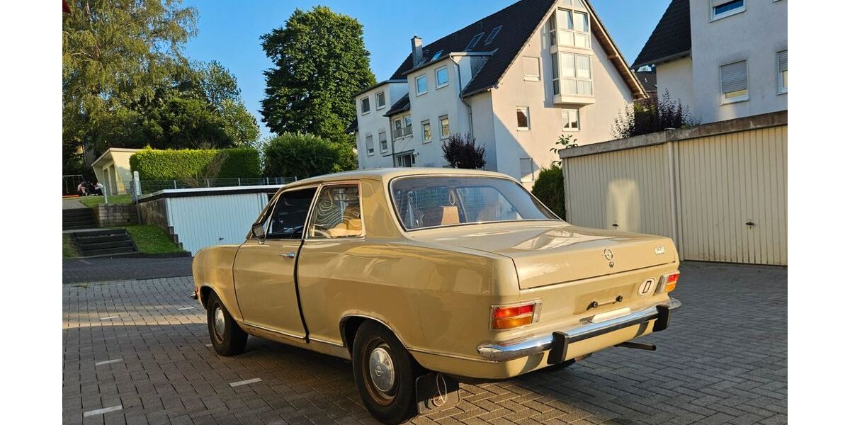 Opel Kadett 41.400 km 2.390 &euro; Burscheid 51399