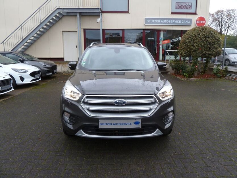 Ford Kuga 89.351 km 14.690 € Köln 51063