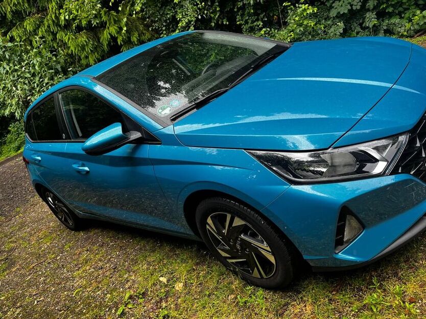 i20