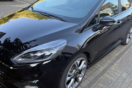 Ford Fiesta 25.000 km 14.000 &euro; Leverkusen 51373