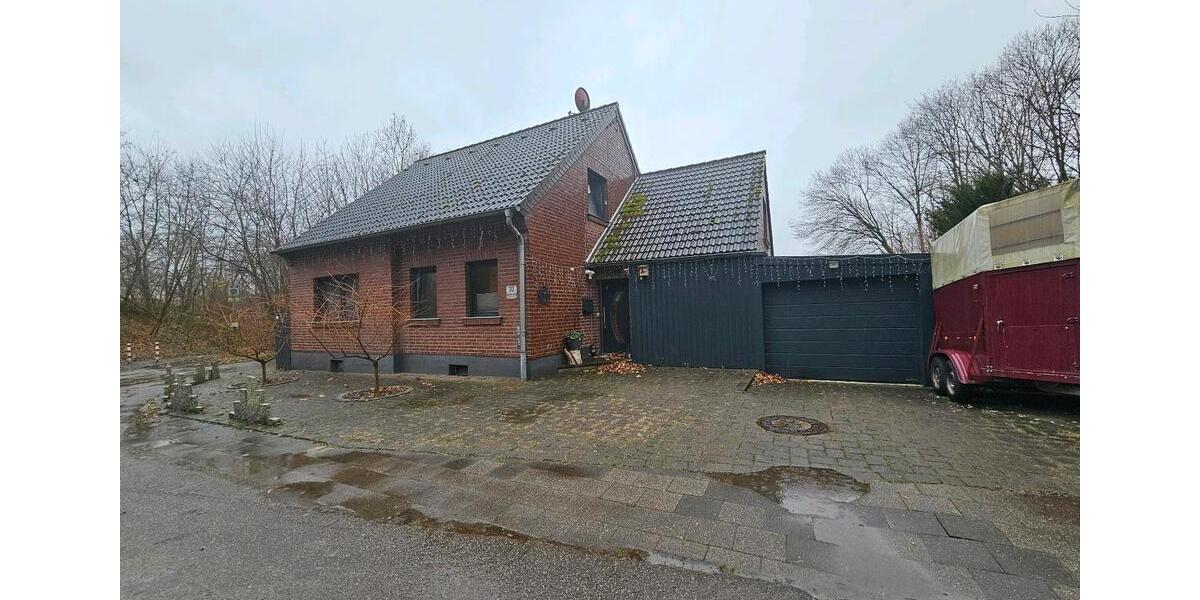 Einfamilienhaus Bergheim - 7 Zimmer, 174 m&sup2;, 699.000&euro; | Angebot:27301286