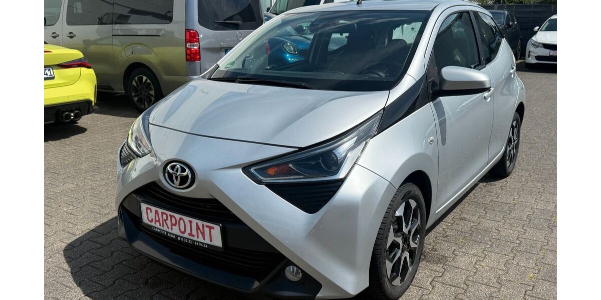Toyota Aygo (X) 144.000 km 6.950 &euro; Brühl 50321