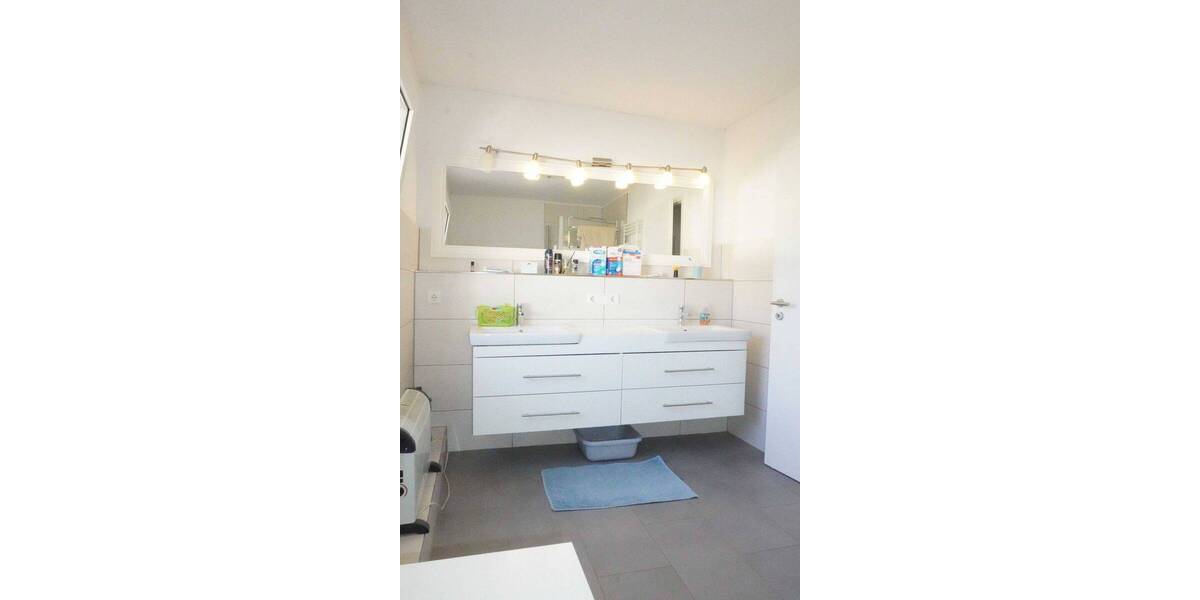 Einfamilienhaus Leverkusen Lützenkirchen - 6 Zimmer, 146 m&sup2;, 459.000&euro; | Angebot:26835148
