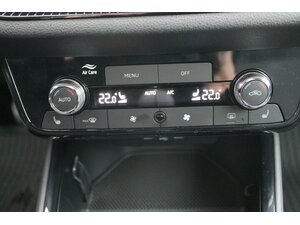 Skoda Fabia TSi 115 Alu PDC LED Kamera SOFORT 9 km 20.595 € Bonn 53225