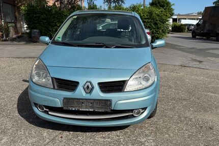 Renault Scenic 255.200 km 699 € Köln 50767