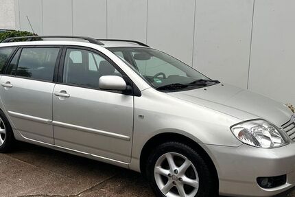 Toyota Corolla 109.000 km 5.995 &euro; Köln 51107