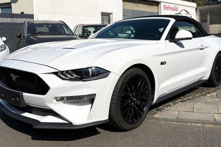 Ford Mustang 102.000 km 30.990 &euro; Köln 51065