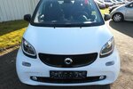Smart ForTwo EQ PASSION NAVI KLIMAAUTOM SITZHEIZUNG 35.284 km 10.710 &euro; Köln 50858