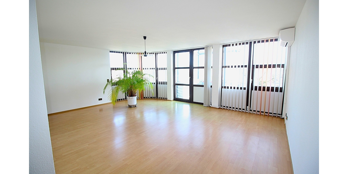 Bezugsfreie, barrierearme und frisch renovierte 2 Zimmer ETW mit Terrasse, Aufzug und TG-Stellplatz. - Etagenwohnung Sankt Augustin | Angebot:26777828