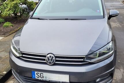 VW Touran 101.425 km 17.500 &euro; Solingen 42655