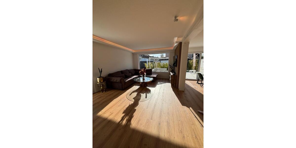 Einfamilienhaus Bonn Beuel-Mitte - 3.5 Zimmer, 130 m&sup2;, 2.700&euro; | Angebot:26397463