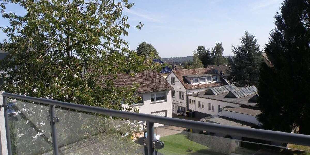 Etagenwohnung Solingen Central - 3 Zimmer, 90 m&sup2;, 820&euro; | Angebot:25887382