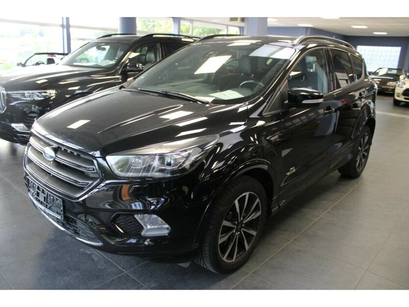 Ford Kuga 2.0 TDCi 4x4 ST-Line 92.638 km 18.980 € Euskirchen 53881