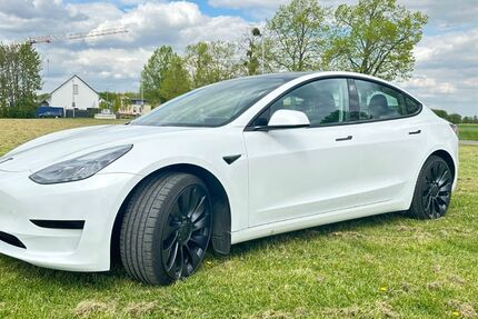 Tesla Model 3 48.000 km 28.900 &euro; Brühl 50321