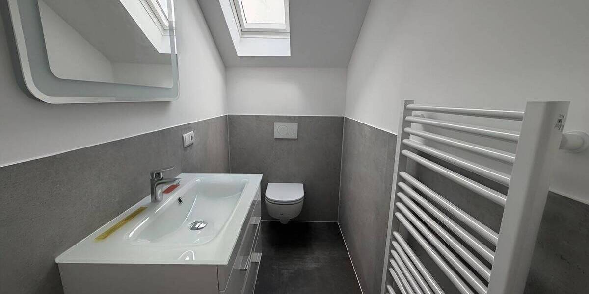 Etagenwohnung Sankt Augustin Hangelar - 2 Zimmer, 102 m&sup2;, 1.310&euro; | Angebot:26108266