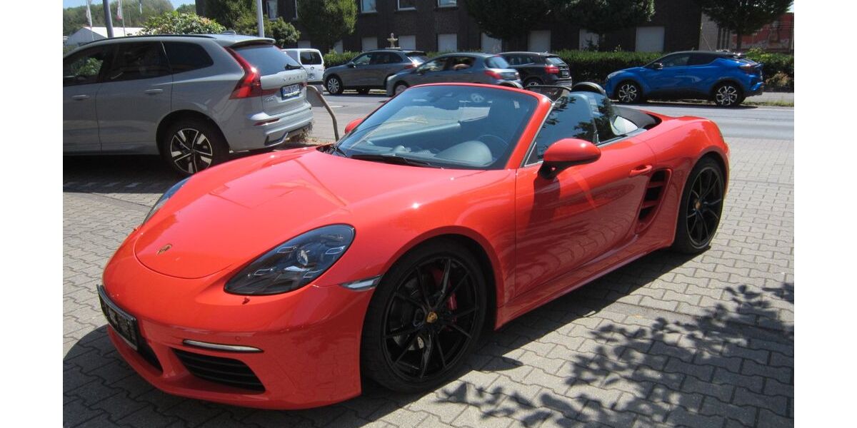 Porsche Boxster 28.400 km 59.990 &euro; Köln 51105