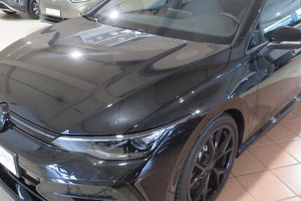 VW Golf 7.576 km 53.745 € Neuss 41469